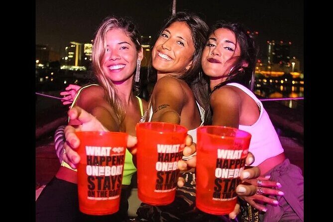 02 - 4 Hour Boat Party in Rio de Janeiro - The Sum Up