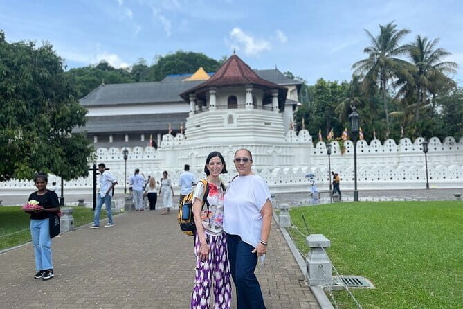 06 Nights 07 Days - Sri Lanka Private Tour - Day 2: Gardens, Tea, and Scenic Beauty