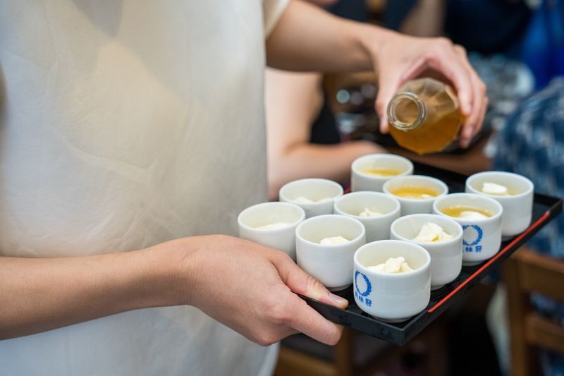 1.5-Hour Kyoto Insider Sake Experience with 7 Tastings & Pairings - Who will get the most from this experience