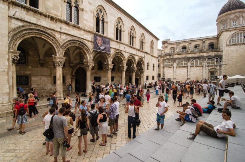 1.5-Hour Walking Tour of Dubrovnik's Old Town - Key Points
