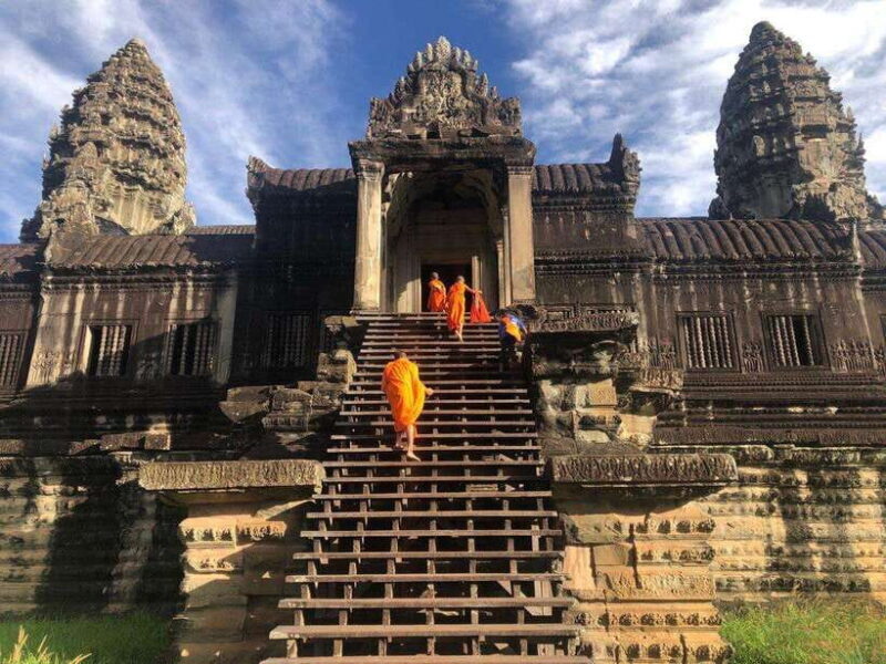 1-Day Angkor Wat Private Tour with Spanish Tour Guide. - FAQs
