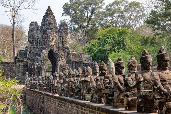 1-Day Angor Wat Small Circuit Tour with Sunset - Key Points