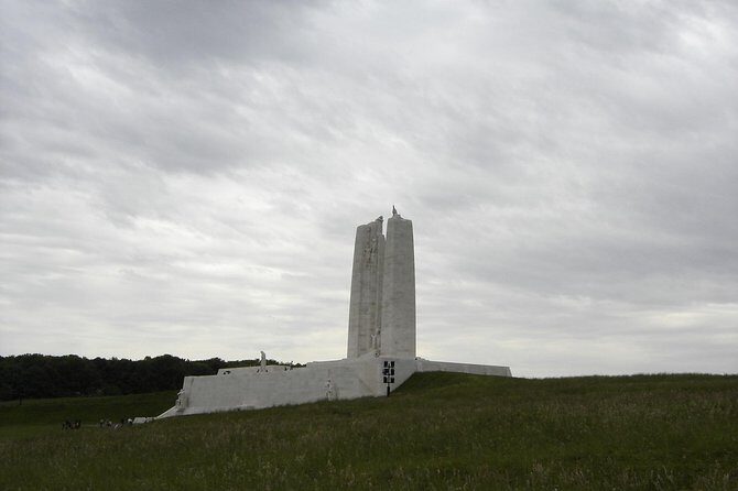 1 day Canadian WW1 private tour including Vimy Ridge - FAQ