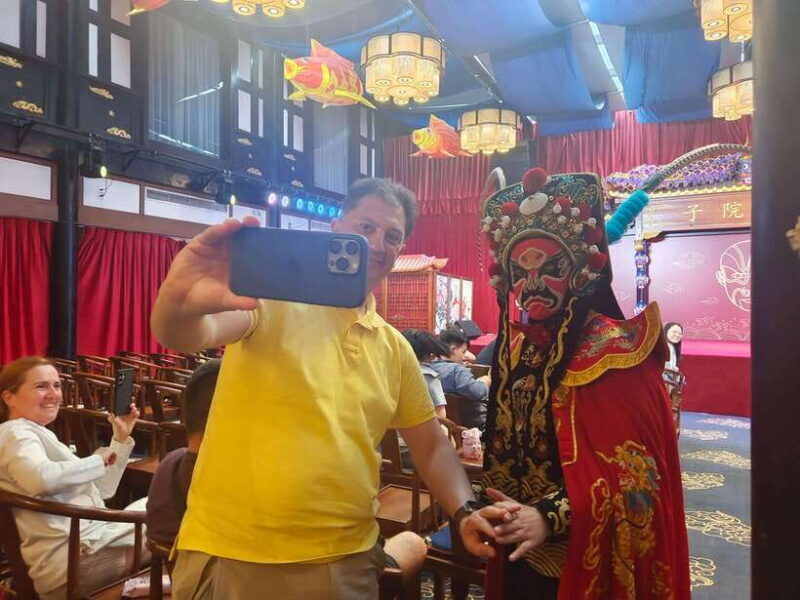 1-Day Chengdu Cultural Tour - A Closer Look: What Makes This Tour Stand Out