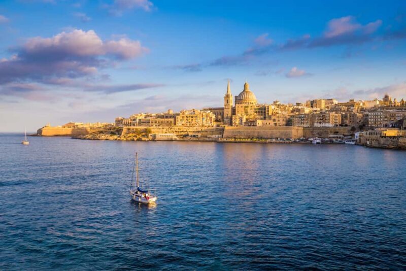 1-Day Hop-On Hop-Off Bus + Harbour Cruise (CMO) - The Real Experience: What’s It Like on the Ground?