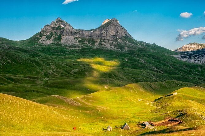 1-Day Montenegro Hiking Tour to Durmitor National Park - Experience the Best of Montenegro with a 1-Day Hiking Tour to Durmitor National Park