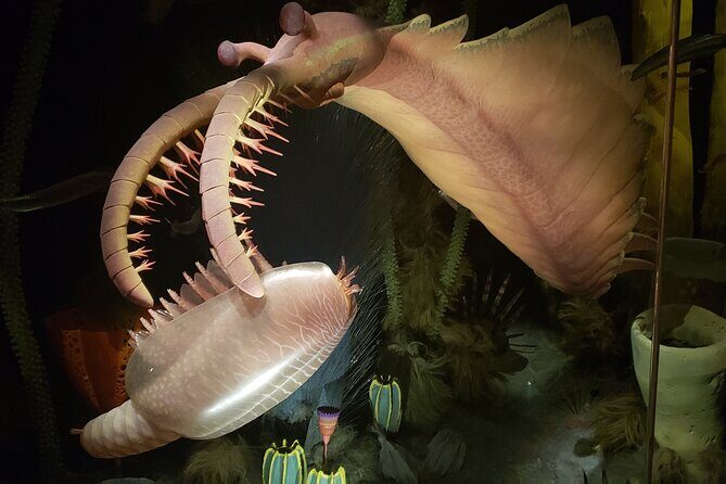 1 Day of Drumheller Dinosaurs and Badlands Guided Group Tour - Key Points