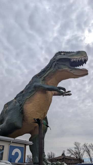 1 Day of Drumheller Dinosaurs and Badlands Guided Tour - Authentic Traveller Perspectives