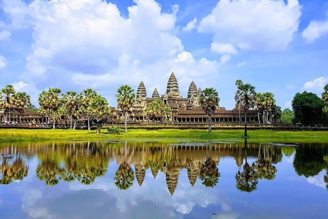 1 day special Tour: Angkor Wat,Bayon,Ta Prohm, Bantey srei and Beng Mealea - In-Depth Review of the Angkor One-Day Tour