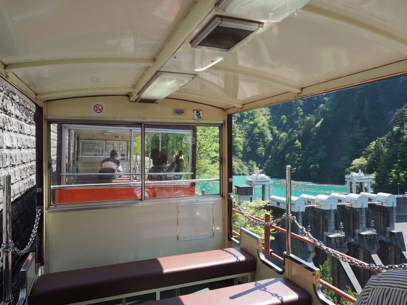 1 Day Tour from Kanazawa: Kurobe Gorge and Unazuki Onsen - Should you book?