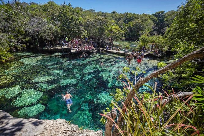 1 Day Tour to Bacalar, Cenotes and 7 color Lagoon with lunch from Cancun - The Experience: A Deep Dive into the Tour Itself