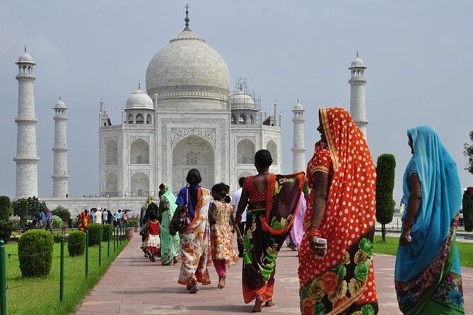 1-Day Trip to The Taj Mahal, Agra from Delhi by Super-fast Train - An Efficient Way to Experience India’s Iconic Sights
