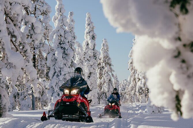 1 Hour Easy Snowmobile Safari in Levi - An In-Depth Look at the 1 Hour Snowmobile Safari in Levi