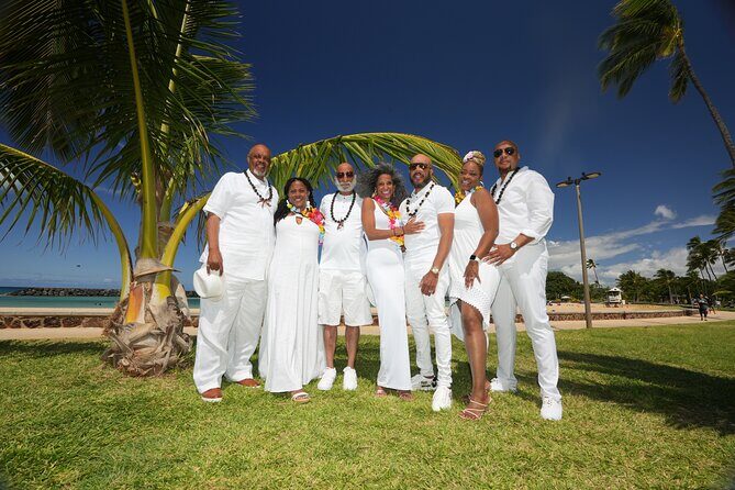 1 Hour Family/Group Photography Honolulu Beautiful and Magical - Key Points