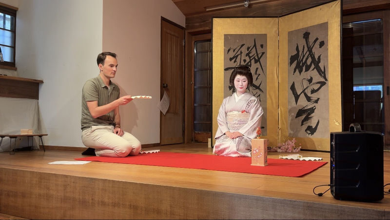 1 Hour Geisha Show in Asakusa Tokyo - Finding the venue in Mukojima