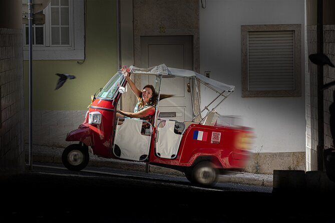 1 hour in Tuk Tuk to access the famous viewpoints of Lisbon - Overview: A Fun and Practical Way to Discover Lisbon’s Best Viewpoints