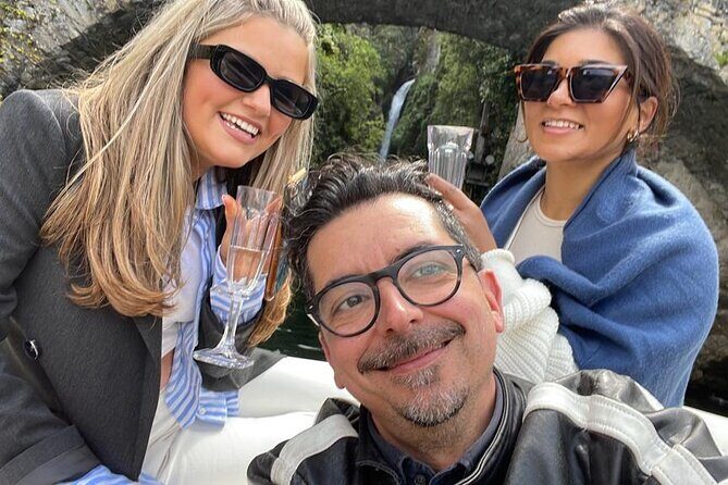 1 Hour Private and Guided Cruise to Lake Como Mostes motorboat - FAQ