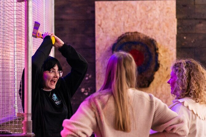 1 hour Private Axe Throwing Experience in Eastbourne - A Closer Look at the Axe Throwing Experience in Eastbourne