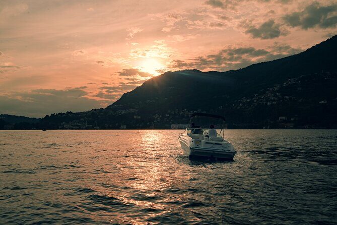 1 Hour Private Boat Tour on Lake Como - Practical Considerations