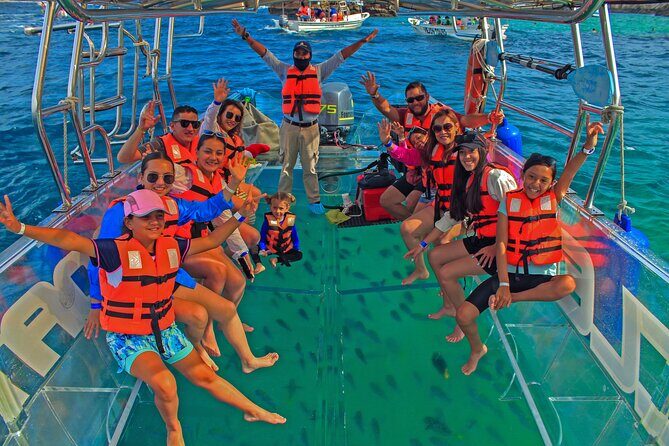 1 hour Private Navigation in Transparent Boat Arco de Los Cabos - FAQs