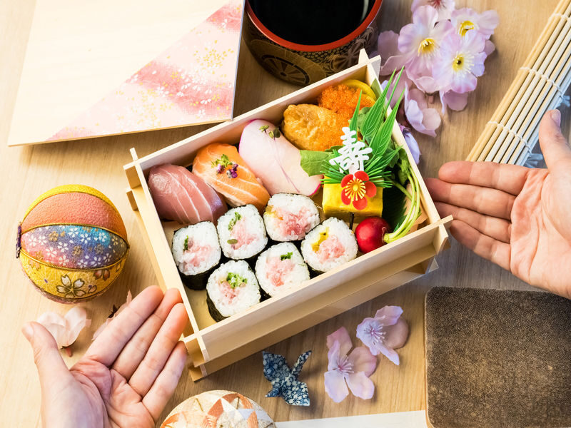 1-Hour Sushi Bento Making in Tsukiji Fish Market - A short class with a proper Tsukiji connection