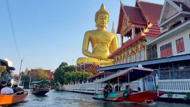 1 Hr Private Bangkok Canal Boat Tour: Traditional Flat Boat - Exploring Bangkoks Small Canals in Comfort and Style