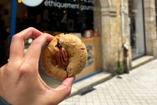 #1 Montmartre Pastries & Chocolate Food Tour with 6+ Tastings - Key Points