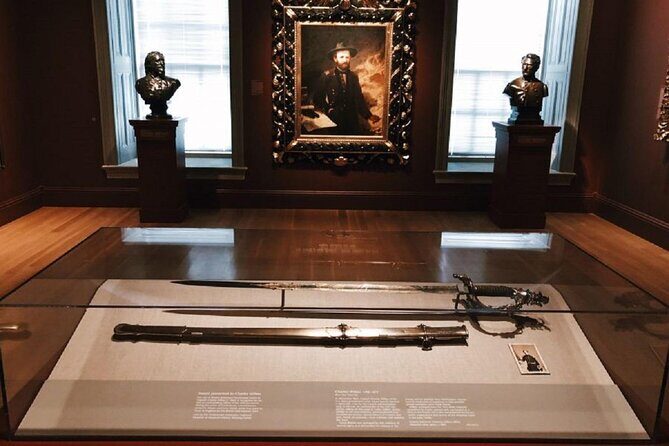 #1 National Archives + National Portrait Gallery Guided Tour - Discovering Washington’s Heritage: A Deep Dive into the National Archives + Portrait Gallery Tour