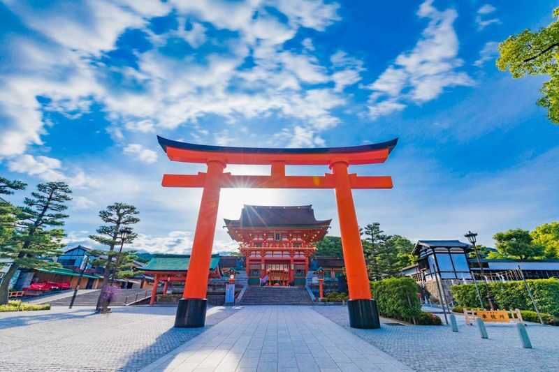 1 Person Group: Meet adorable deer, stroll through ancient capitals: Kyoto, Nara, Osaka Kansai classic panoramic one-day tour - Nara Park’s deer and Todai-ji’s Great Buddha