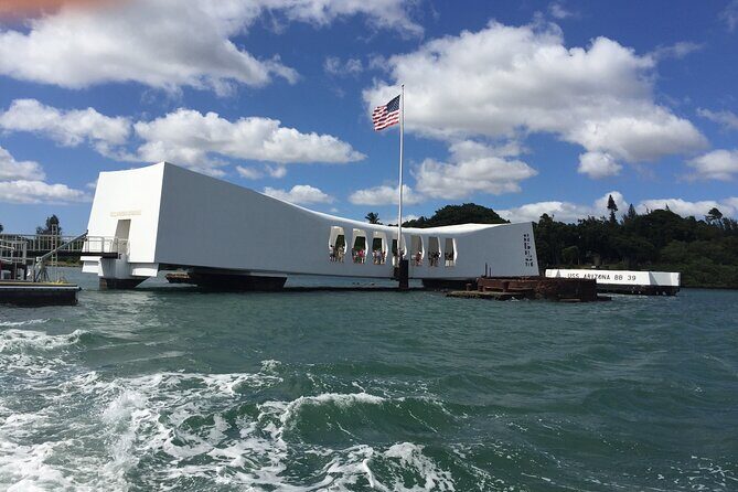 #1 VIP Limousine Guided "USS Arizona Memorial" Reverence Tour! - Experience Pearl Harbor in Comfort and Style: The VIP Limousine Guided "USS Arizona Memorial" Reverence Tour