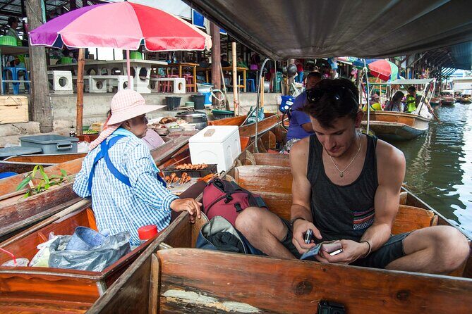 10-Hour Floating Market, Dragon Temple, Bubble Cafe & Chinatown - Detailed Review of Each Stop