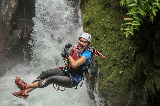 10 in 1 Tour! Zip Lines, Rappels, Tarzan Swing, Waterfalls & More - The Sum Up