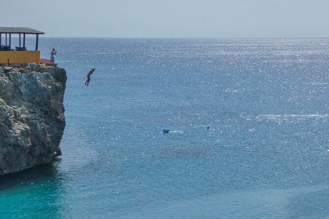 10 Seats Private Van Beach hopping (AC) - FAQs