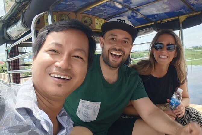 10 Stop Phnom Penh Tour by Tuk-Tuk, includes S21 & Killing Fields - Who Is This Tour Best For?