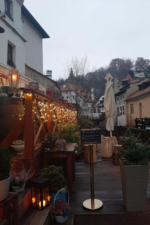 1000 years of history! Evening walking foodie tour - Who Should Sign Up?