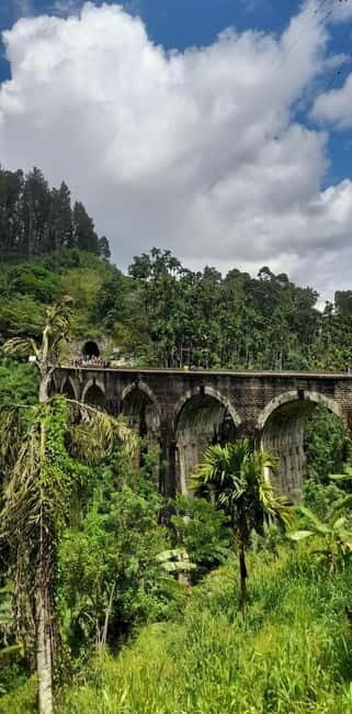 11 nights, 12 days round trip in Sri Lanka: nature, culture, local experiences! - FAQ