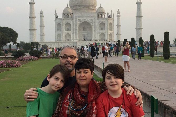 12 Hour Sunrise Taj Mahal Tour From Delhi By Private Car - The Experience in Detail