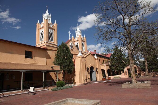 12pm - Public High Noon History, Legends & Lore Tour - Guided Old Town Stroll - Experience the Heart of Albuquerque’s Old Town on a Guided History Walk