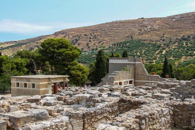 15 Day Private Tour in Paros, Naxos, Mykonos, Santorini and Crete - Who Is This Tour Best For?