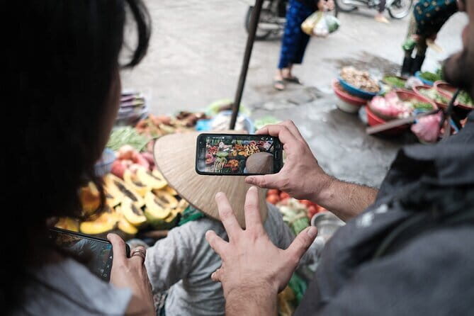 150-Minute Morning Old Town Photo Walk - Key Points