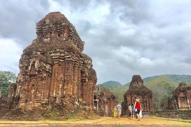 150-Minute Morning Old Town Photo Walk - Frequently Asked Questions