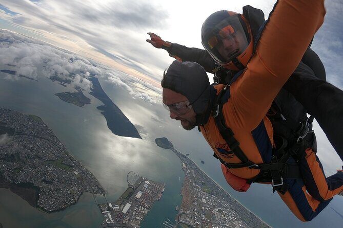 15,000ft Tandem Skydive in Tauranga - Bay of Plenty - The Experience in Detail: What to Expect from Your Sky-High Adventure