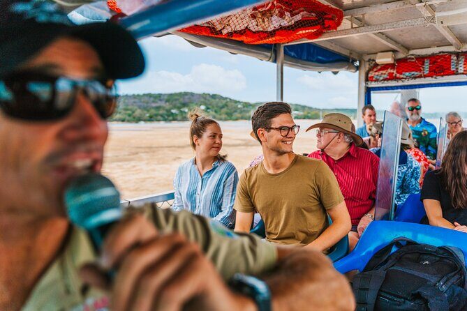 1770 Coastline Tour by LARC Amphibious Vehicle Including Picnic Lunch - Discovering the Coast of 1770 in Style
