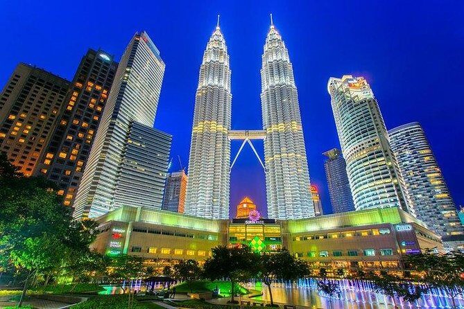 #17or19 Hrs Kuala Lumpur Van Tour from Singapore w' Tour Guide - The Sum Up