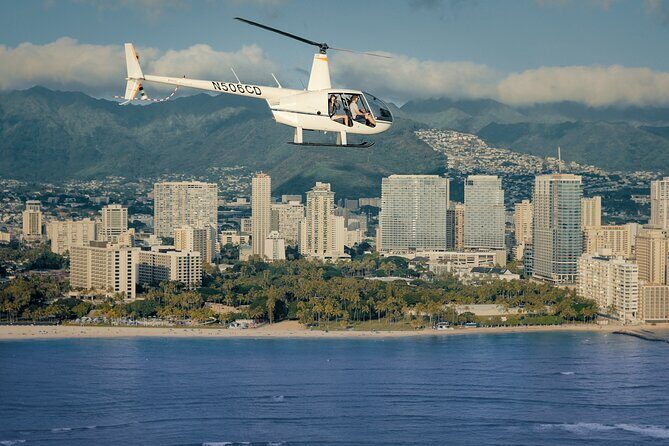 18 Minutes PRIVATE Helicopter Tour in Honolulu - A Closer Look: What to Expect from Your Helicopter Flight