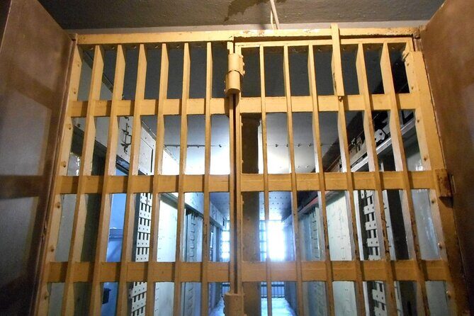 1910 Haunted Jail Ghost Tours - Key Points