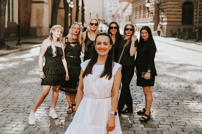 1H Private Photoshoot in Old Town of Riga - Frequently Asked Questions