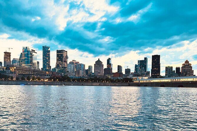 1h-Relaxing day or sunset cruise in Montreal - Key Points