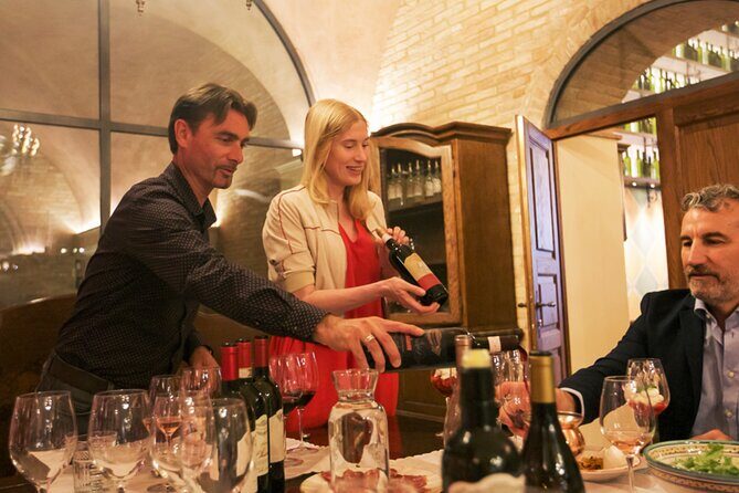 1h30m Wine Tasting and Visit to Val D'Orcia - The Experience in Detail