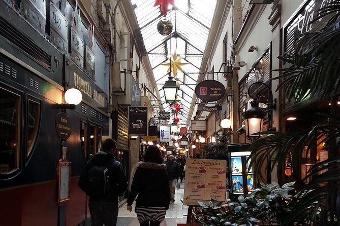 1st Day in Paris Discovery Private Tour: 'How-to' Orientation & Sightseeing Fun! - Who Should Book This Tour?